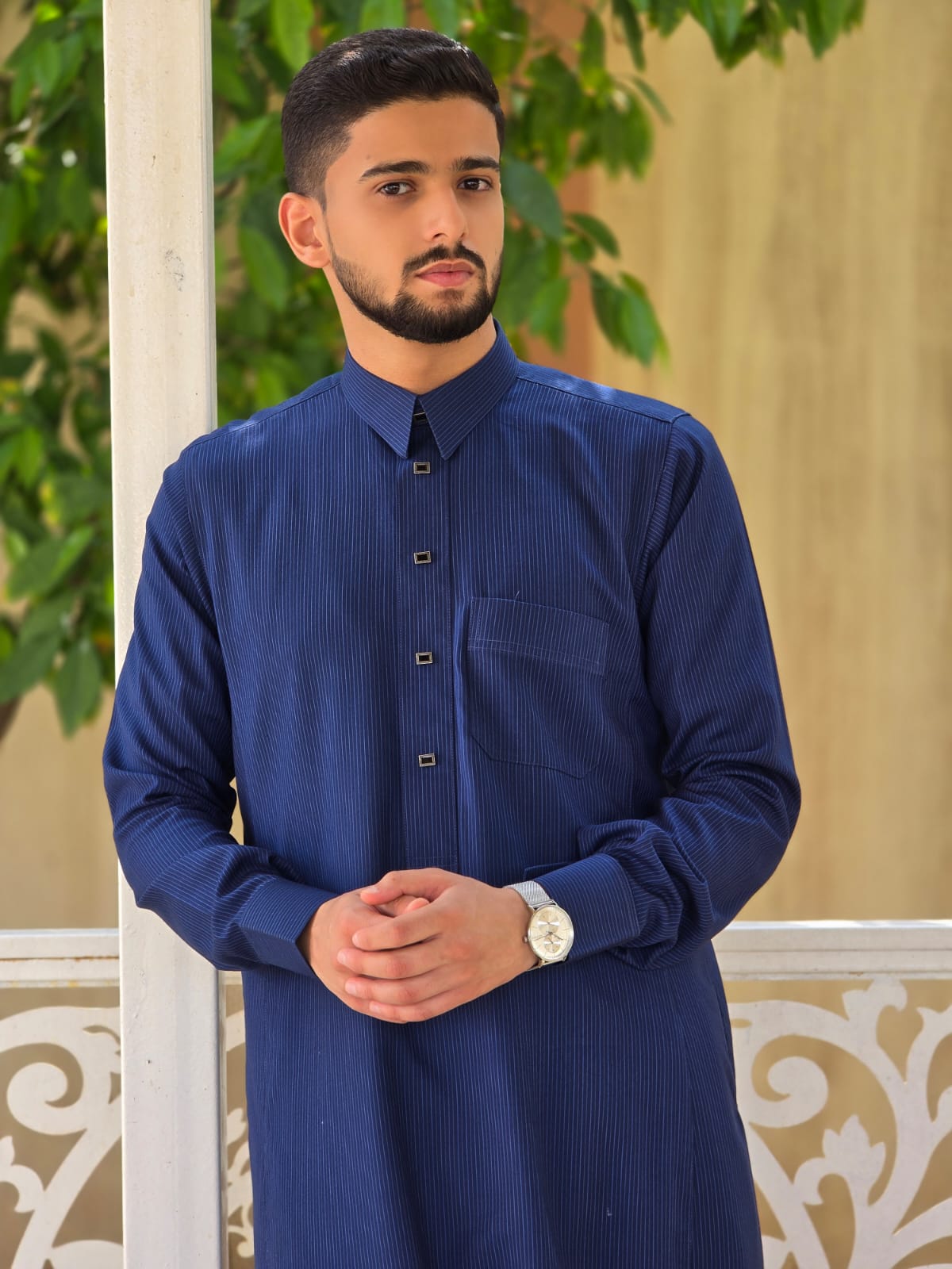 عمر   مشتاق نجيب